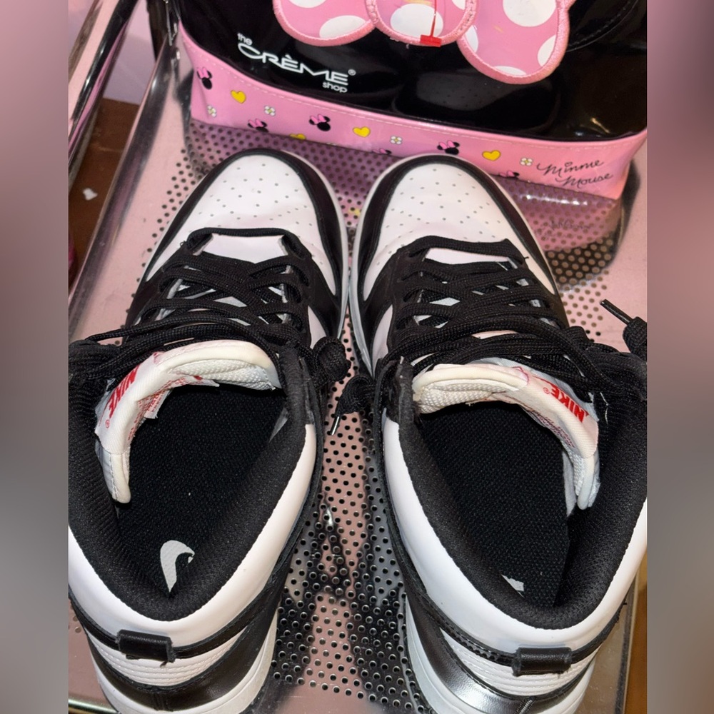 Nike Dunk High Sneakers - Picture 8 of 11